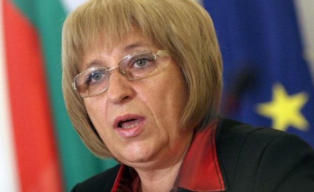 Цачева: В ГЕРБ няма пожар, който трябва да се потушава