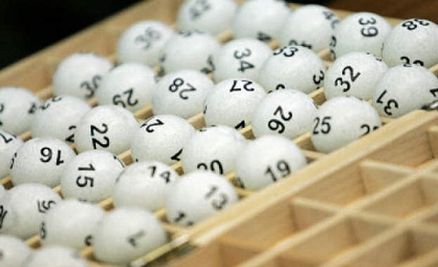 Джакпотът оцеля, никой не позна късметлийските числа