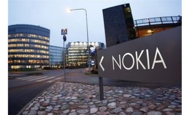 Nokia и HTC си стиснаха ръцете за патентно споразумение