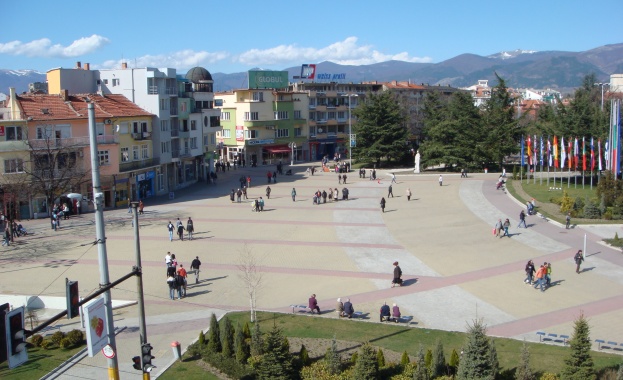 Общинарите от Казанлък питат защо са отрязани проектите