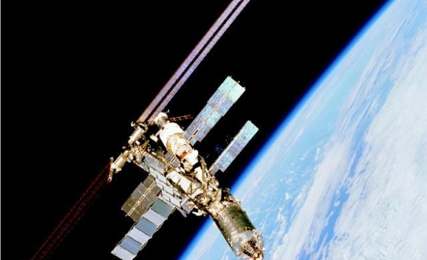 Китай изведе в орбита първата космическа генетична банка