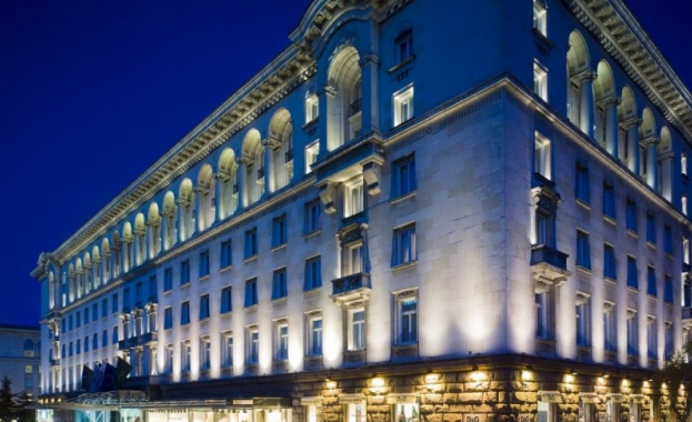 Пламна хотел "Балкан" в София