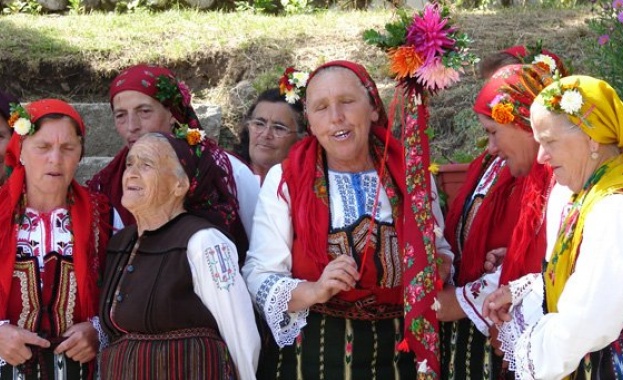 3 октомври е Деня на всички баби и дядовци