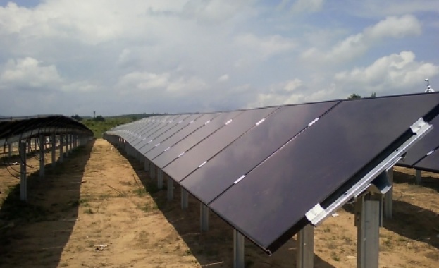 От фотоволтаичната асоциация искат международен одит на БЕХ