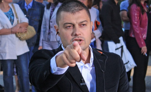Николай Бареков: Липсва ми комунизмът
