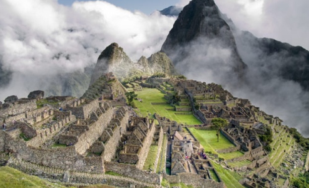 Древният град на инките Мачу Пикчу популярен туристически обект в