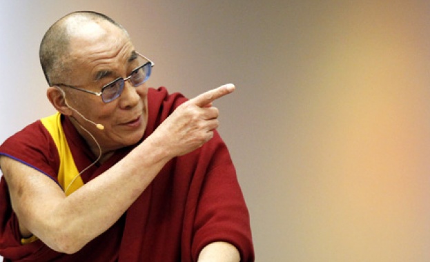 Китай осъди призива на Далай Лама за диалог с ДАЕШ