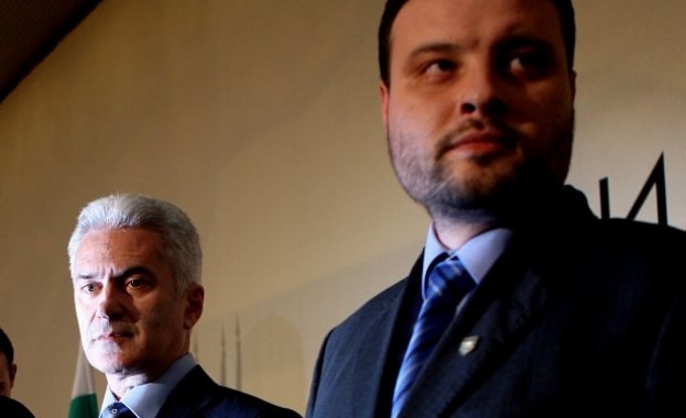 Парламентът сваля имунитета на Сидеров и Чуколов