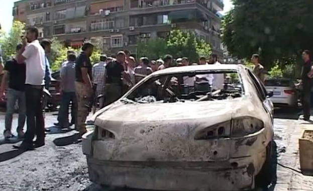Двама загинали и 19 ранени при обстрел в центъра на Дамаск