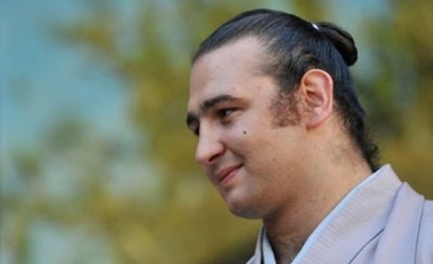 Котоошу стана японец