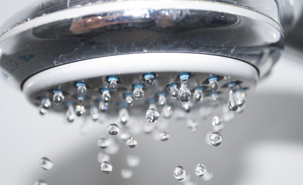 КЕВР отложи решението си за цените на топлата вода и парното