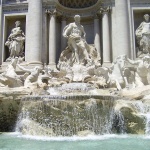 Ето какво се случва с монетите, които хвърляте във фонтаните