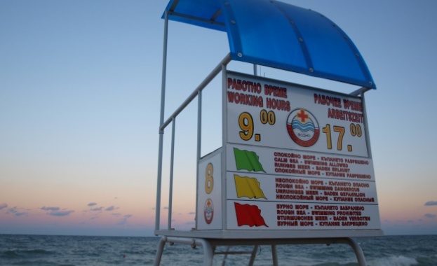 Подсигуряват спасители и за неохраняемите плажове във Варненско