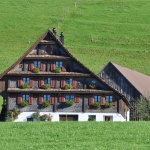 КЗП: Внимавайте с хотела по коледните празници