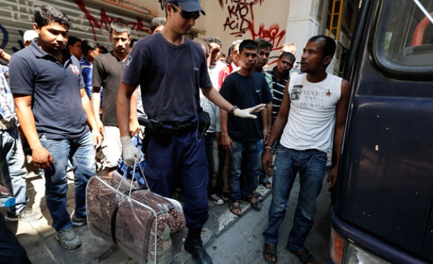 Хърватия настоя Гърция да спре изпращането на имигранти към Европа