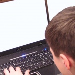 Ученици правят мобилни приложения за „Европейска седмица на програмирането“