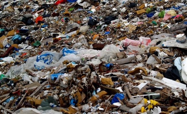 Брюксел съди България заради 104 незакрити сметища