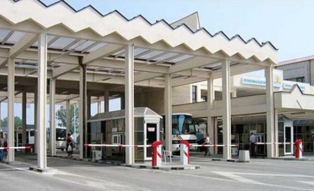 Прекарват бежанци през границите срещу заплащане