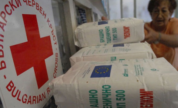 Псевдобедни въртят бизнес с храните от Червения кръст  