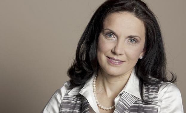 Антония Първанова е новият председател на НДСВ