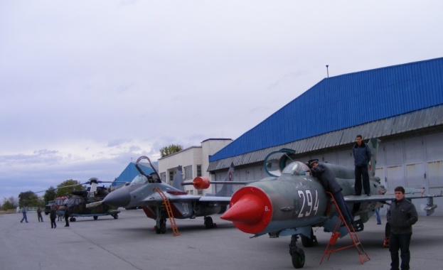 Трета авиационна база в Граф Игнатиево навършва днес, 17 март,