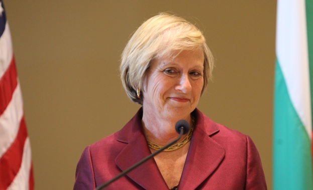 Американският посланик цитира несъществуващ доклад на БАН за ТПТИ