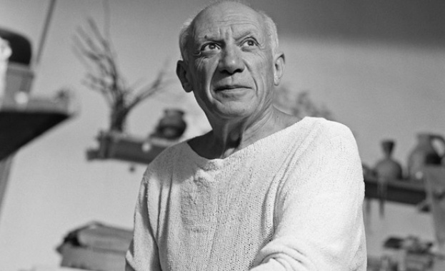 Сто осемдесет и осем вещи и творения свързани с художника