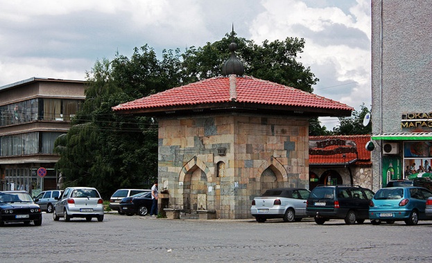 Ремонтират с близо половин милион лева тротоарите в село Малка Арда