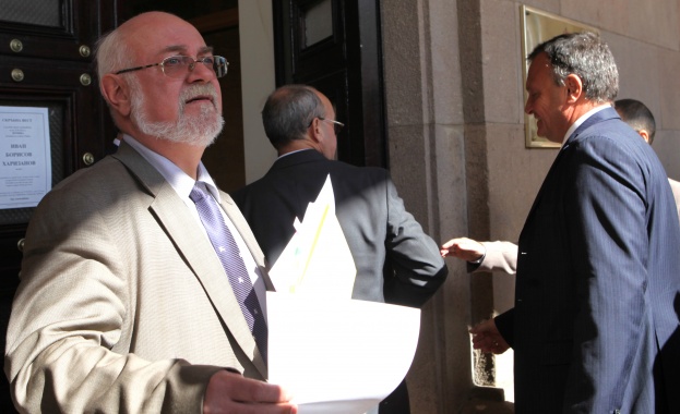 Работодатели и синдикати няма да участват в заседанието на тристранката 