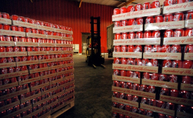 Гръцки анархисти заплашват със солна киселина в бутилки от Кока-Кола