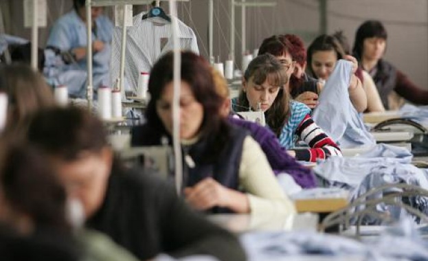 Над 65 фирми в България вече произвеждат предпазни материали