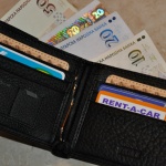 Изработваме по 1600 лева месечно