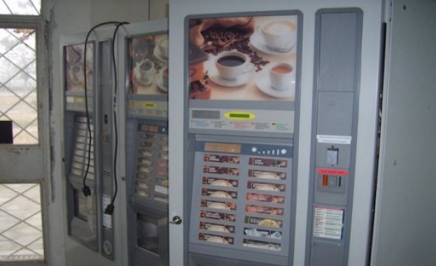 Ресторантьори искат по-строг контрол на уличните кафемашини