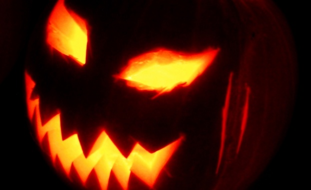 От "Хелоуин! Супер!" до „Хелоуин - на съд!"