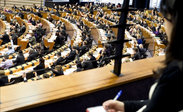 Парламентът на Португалия гласува за удължаване на извънредното положение в