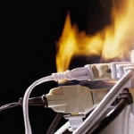 Игра на късо с тока