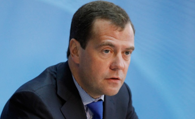 Медведев подписа основните точки от антикризисния план 