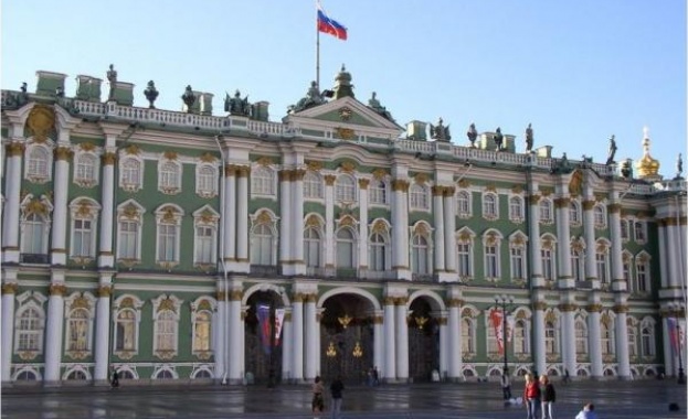 През пролетта Ермитажът съвместно с Руския държавен институт за сценични