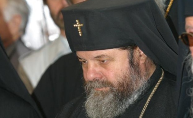 Дядо Григорий: Срамно ми е от това, което се случва в Троянския манастир