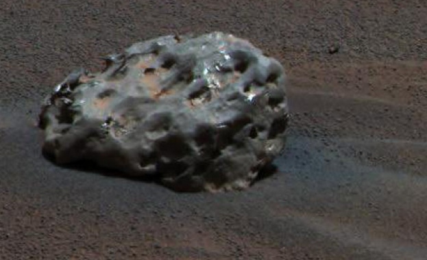 Парче от метеорит намерено миналата година в Алжир се е