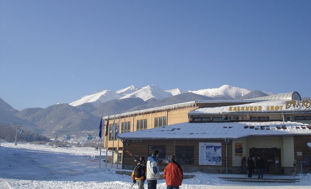 Три работни дни делят Коледа и Нова година и много