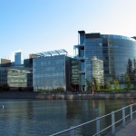 Акционерите на Nokia одобряват продажбата на бизнеса с мобилни устройства и услуги