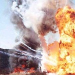 Най-малко 21 души са загинали при експлозия и пожар в склад за фойерверки в Индия