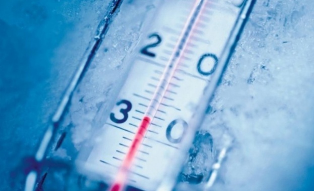 Рекорден студ скова страната 