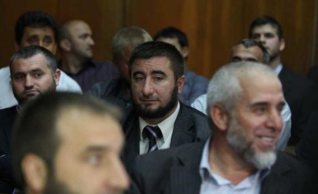 Продължава делото срещу 13-те имами