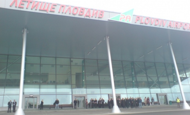 Правителството с нов опит да отдаде летище Пловдив на концесия 