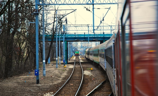 БДЖ спира от движение 39 влака до 20 април