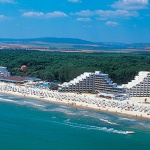 Шефът на „Албена“: Юли и август ще има туризъм в България