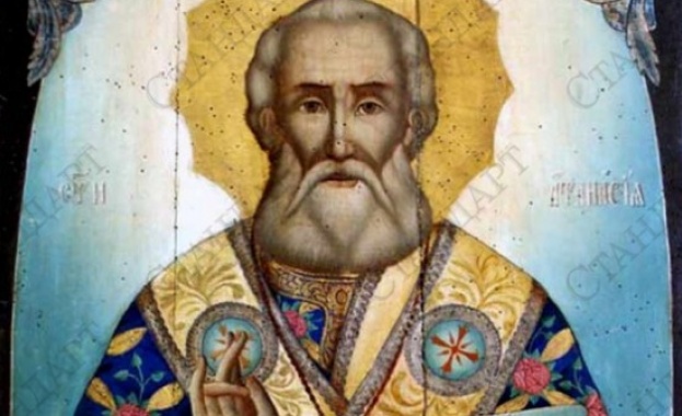 В народните вярвания св Атанас е представен като властелин на