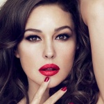 Красотата се превръща в проблем за жената...